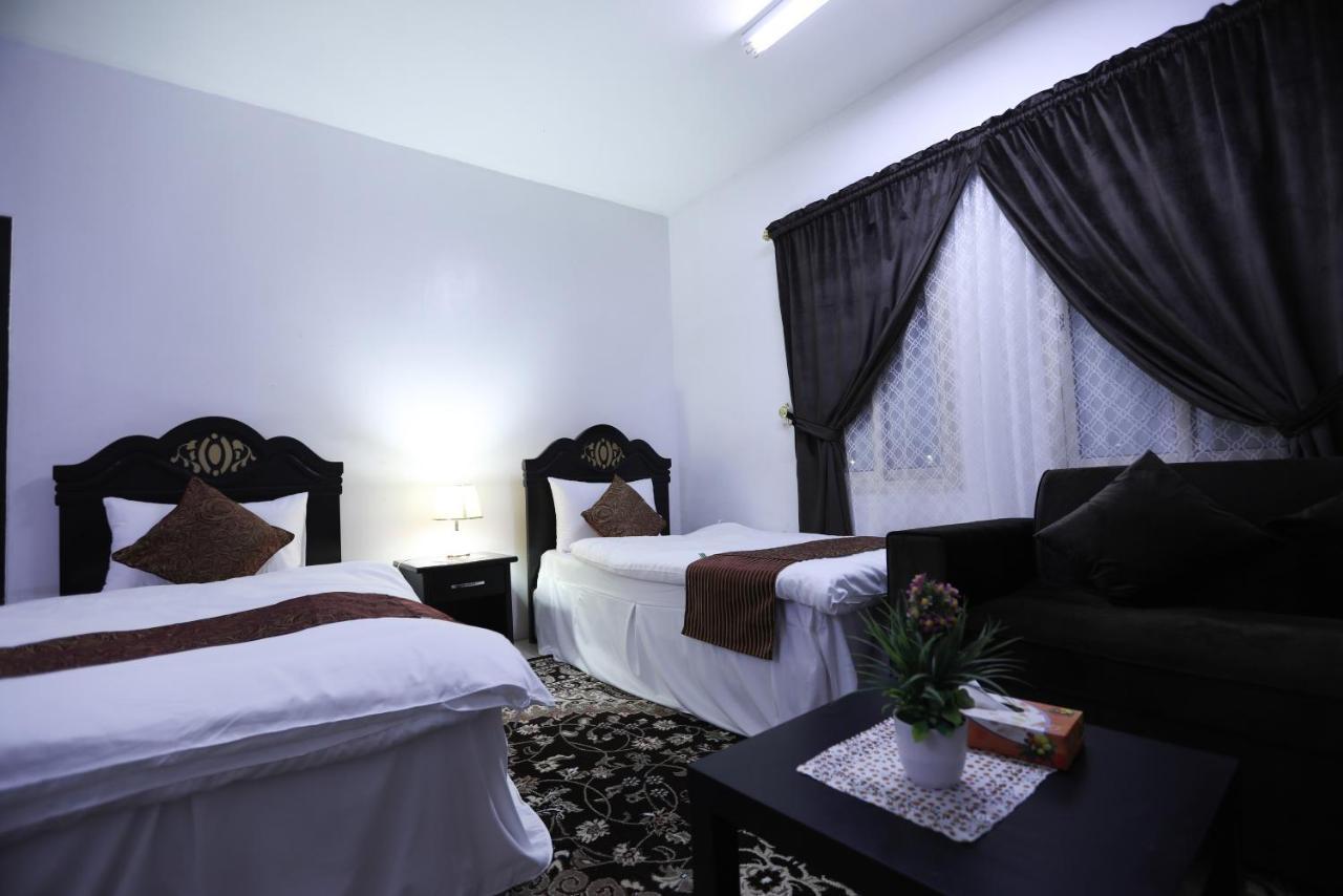 Al Eairy Apartments -Aldamam 7 Dammám Kültér fotó