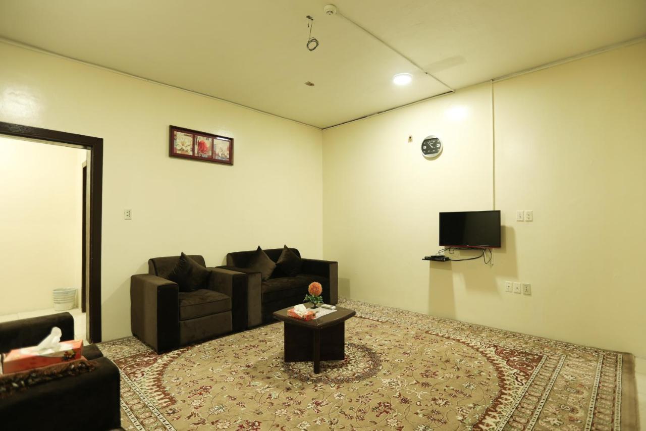 Al Eairy Apartments -Aldamam 7 Dammám Kültér fotó
