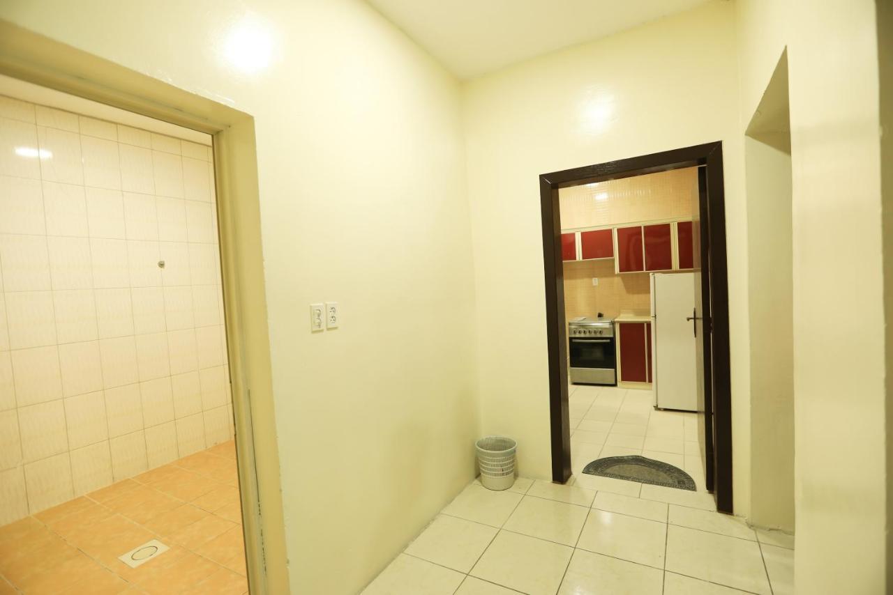 Al Eairy Apartments -Aldamam 7 Dammám Kültér fotó